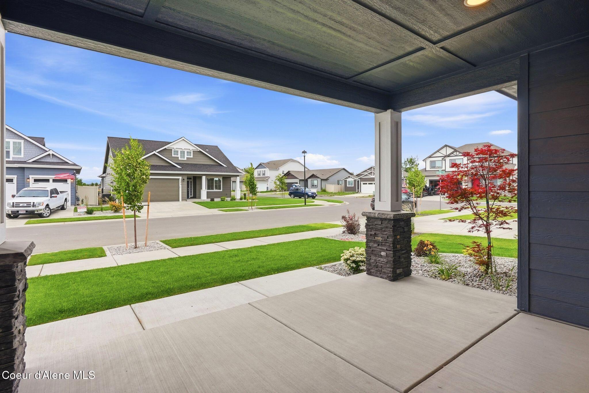 3283 North Segar Loop Post Falls, ID 83854 - Photo 4 of 55 4