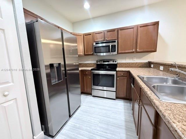 3208 Southeast 7th Street Homestead, FL 33033 - Photo 9 of 31