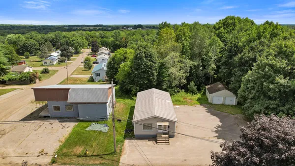 $147,500 | 47 Bray Avenue, Fairfield, ME 04937