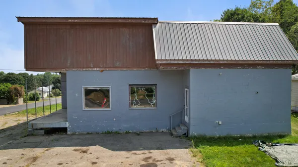 $147,500 | 47 Bray Avenue, Fairfield, ME 04937