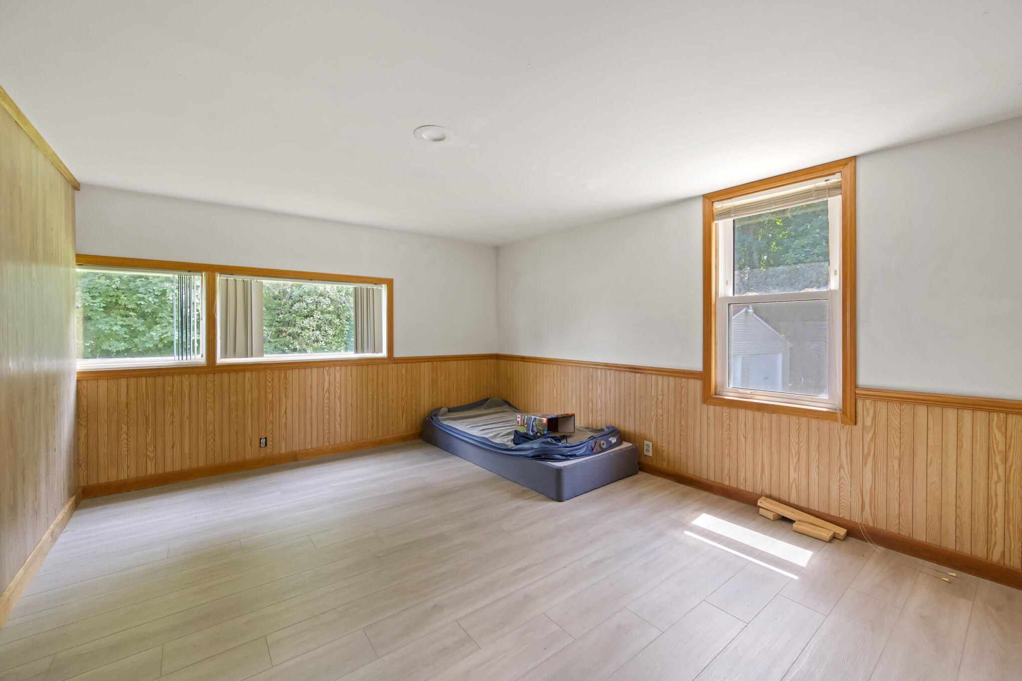 47 Bray Avenue Fairfield, ME 04937 - Photo 25 of 37 DSC_1368