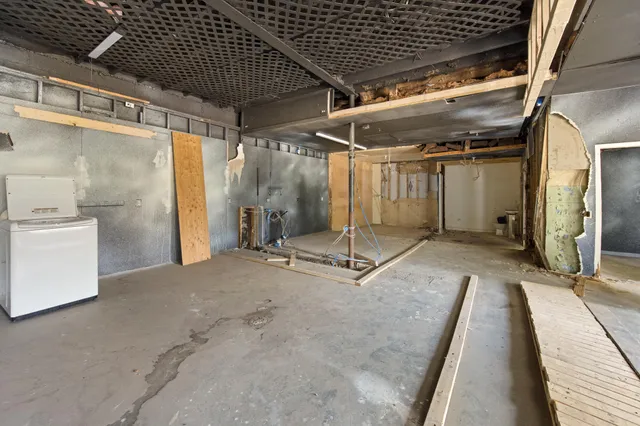 $199,000 | 47 Bray Avenue, Fairfield, ME 04937