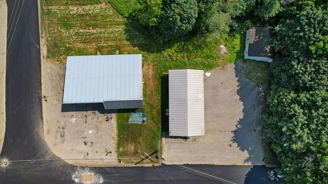 $199,000 | 47 Bray Avenue, Fairfield, ME 04937