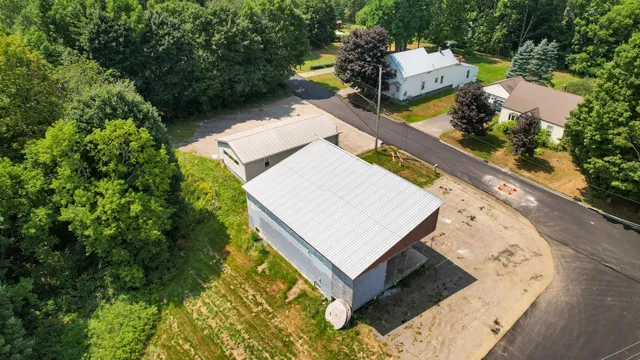 $199,000 | 47 Bray Avenue, Fairfield, ME 04937