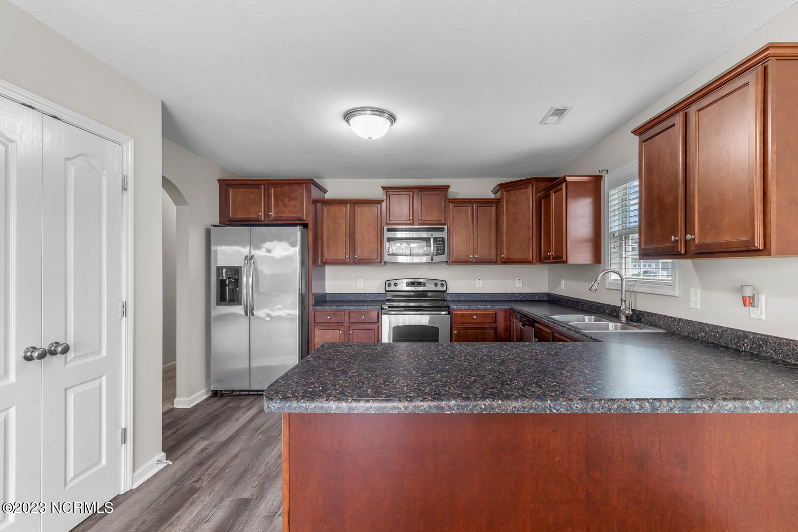 287 Merin Height Road Jacksonville, NC 28546 - Photo 13 of 37 13