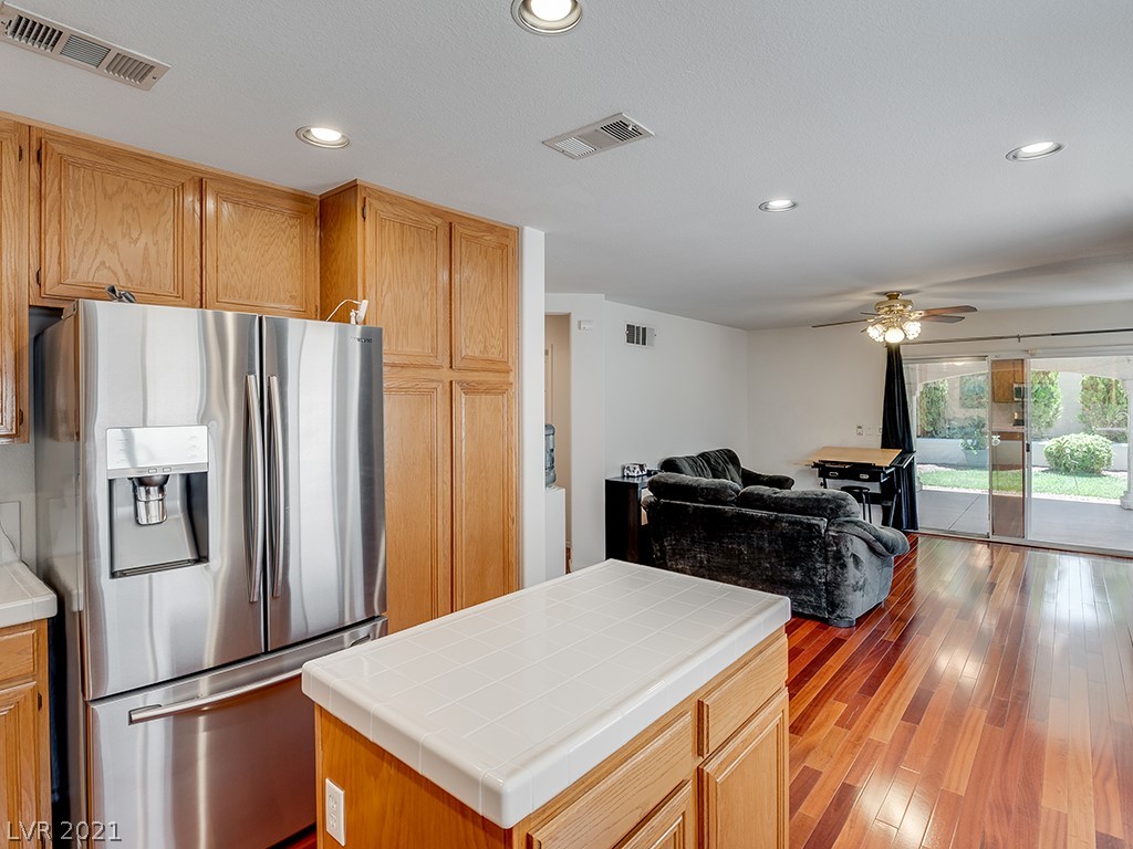 739 Roddenberry Avenue Las Vegas, NV 89123 - Photo 8 of 45