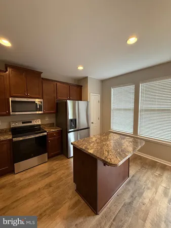 $1,795 | 23 Landis Court, Falling Waters, WV 25419