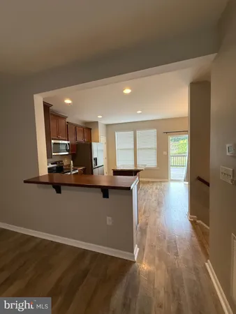 $1,795 | 23 Landis Court, Falling Waters, WV 25419