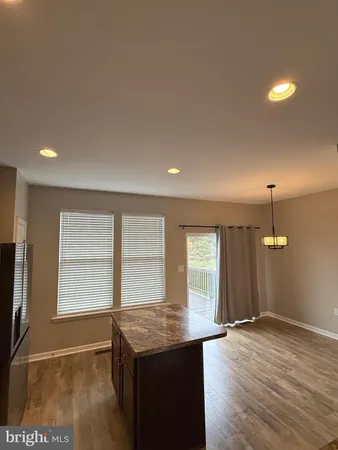 $1,795 | 23 Landis Court, Falling Waters, WV 25419