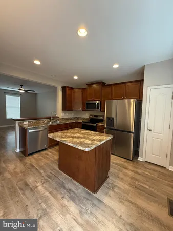 $1,795 | 23 Landis Court, Falling Waters, WV 25419