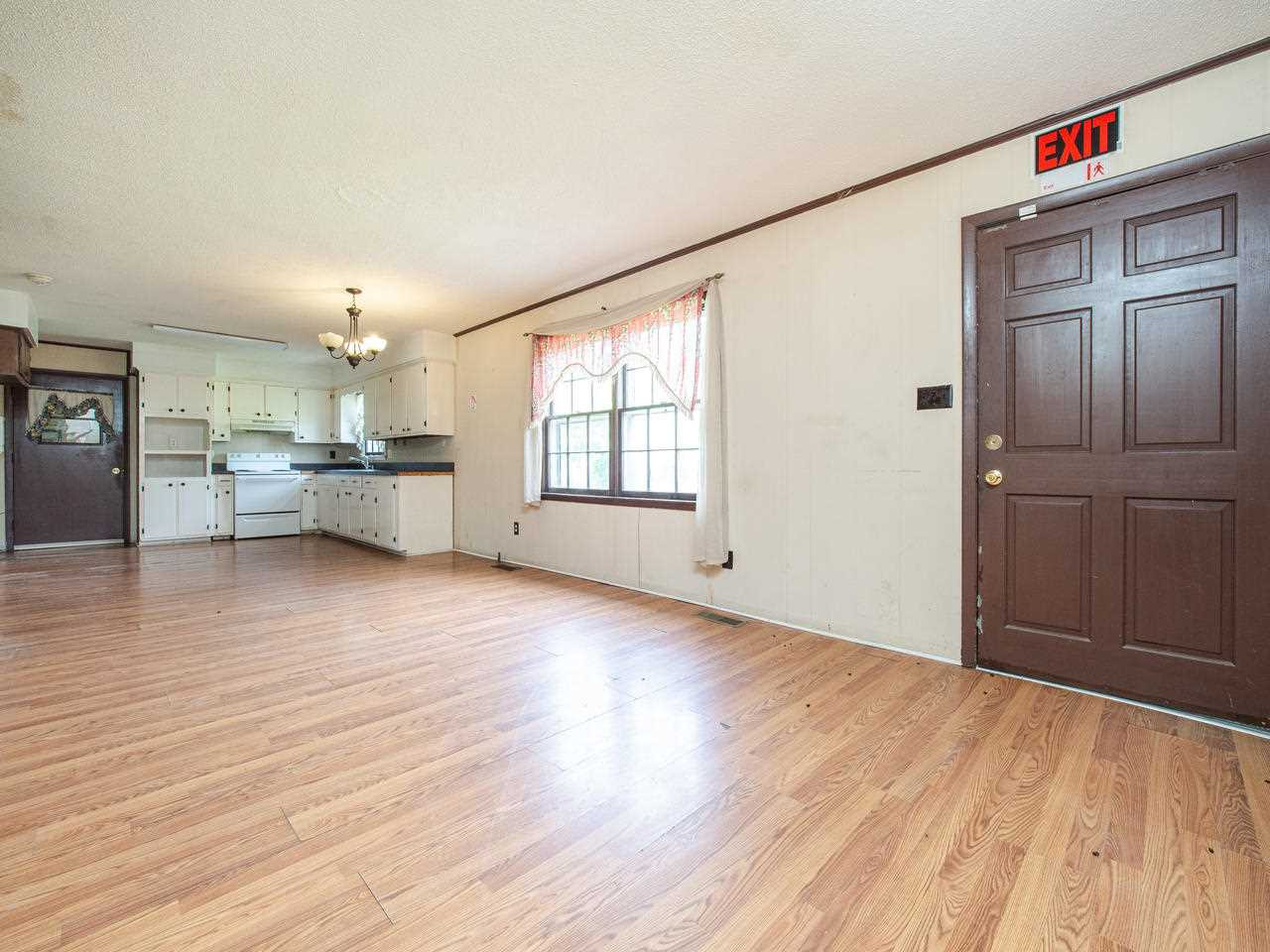 305 Myrtle Road Selma, NC 27576 - Photo 4 of 23 Photo 4
