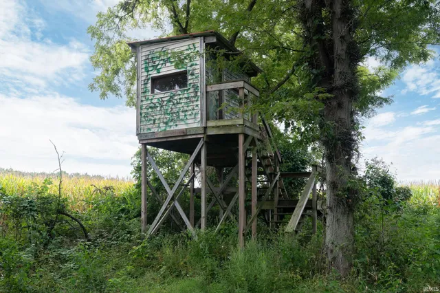 $475,000 | 444 North Dry Run Road, Veedersburg, IN 47987