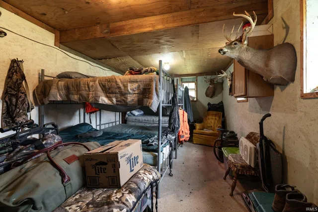 $475,000 | 444 North Dry Run Road, Veedersburg, IN 47987