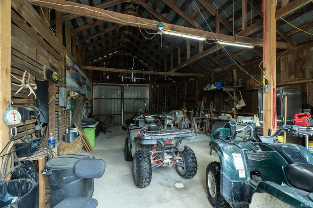 $475,000 | 444 North Dry Run Road, Veedersburg, IN 47987