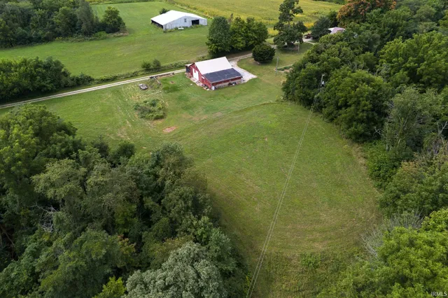 $475,000 | 444 North Dry Run Road, Veedersburg, IN 47987
