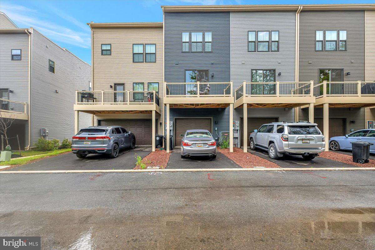 7157 Smoke Stack Road Baltimore, MD 21222 - Photo 25 of 27 a car parked in front of a building