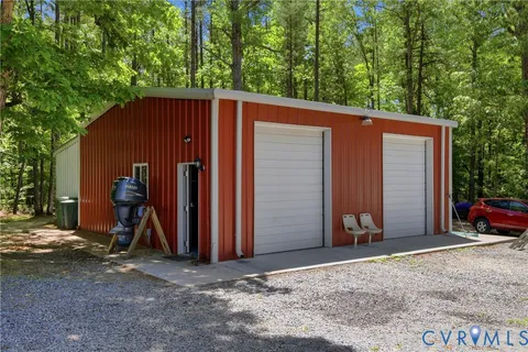 $975,000 | 13236 Lea Anna Lane, Maidens, VA 23102