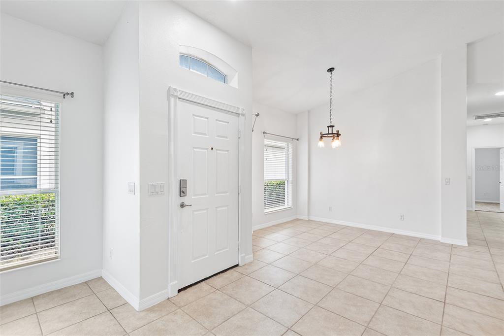 2634 Rutledge Court Winter Haven, FL 33884 - Photo 4 of 30