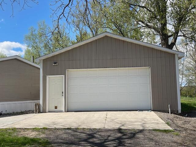 21175 West Leroy Road Leroy, MI 49655 - Photo 2 of 27 IMG_8450