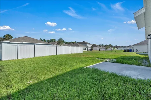 a view of outdoor space with garden view
