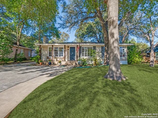 $625,700 | 1237 Wiltshire Avenue, Terrell Hills, TX 78209