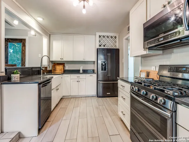 $625,700 | 1237 Wiltshire Avenue, Terrell Hills, TX 78209