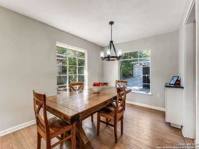 $625,700 | 1237 Wiltshire Avenue, Terrell Hills, TX 78209