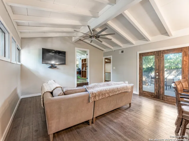 $625,700 | 1237 Wiltshire Avenue, Terrell Hills, TX 78209