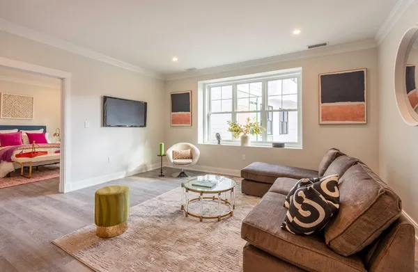 $4,200 | 61 County Street, Unit 212, Dover, MA 02030