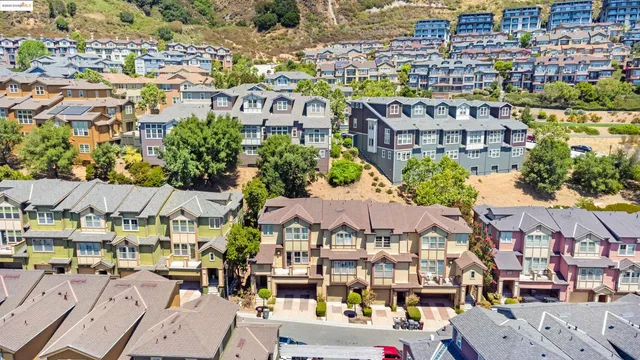 $639,000 | 6019 Old Quarry Loop, Oakland, CA 94605