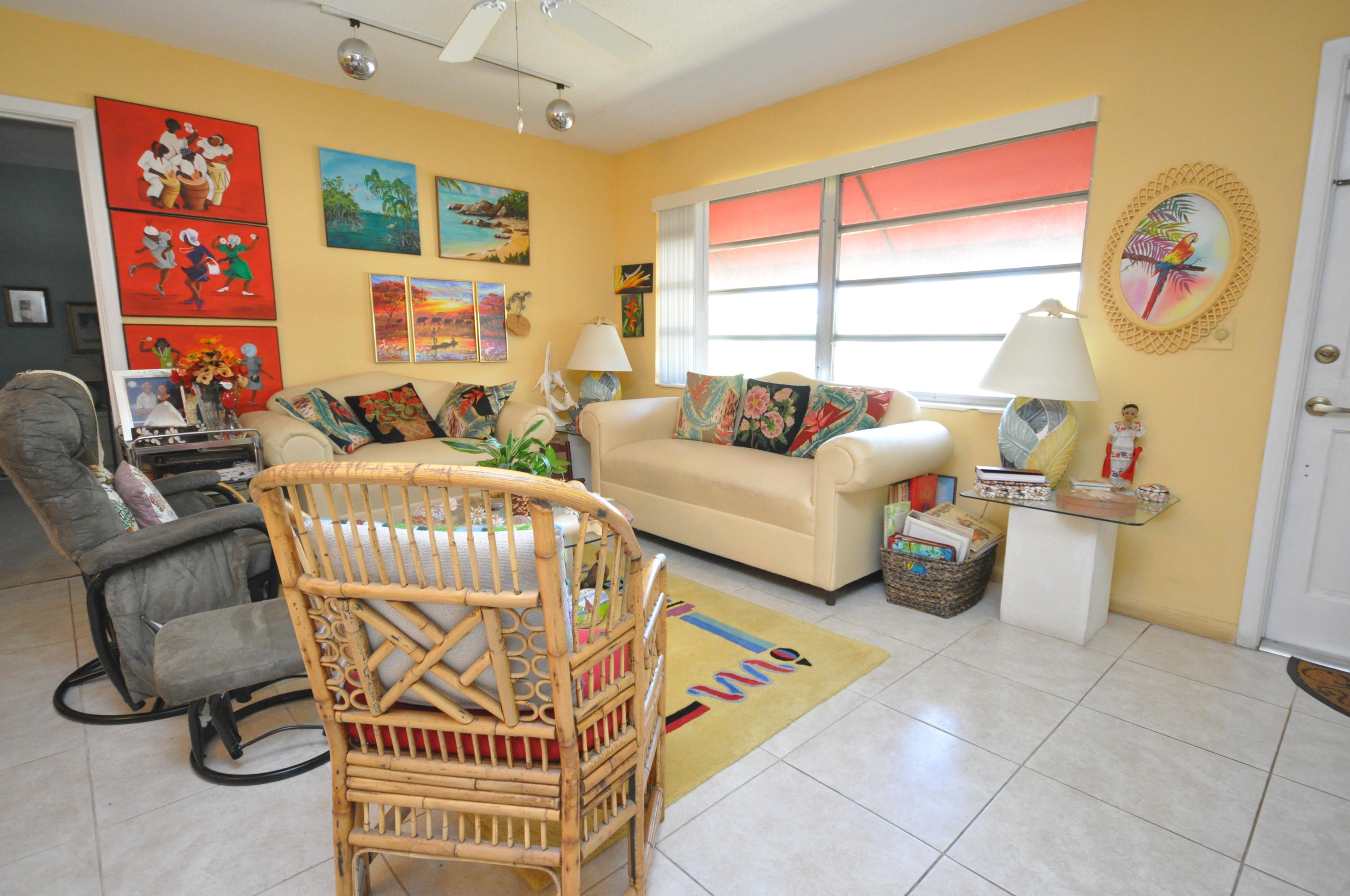 67 Andros Road Palm Springs, FL 33461 - Photo 3 of 12 Living 1
