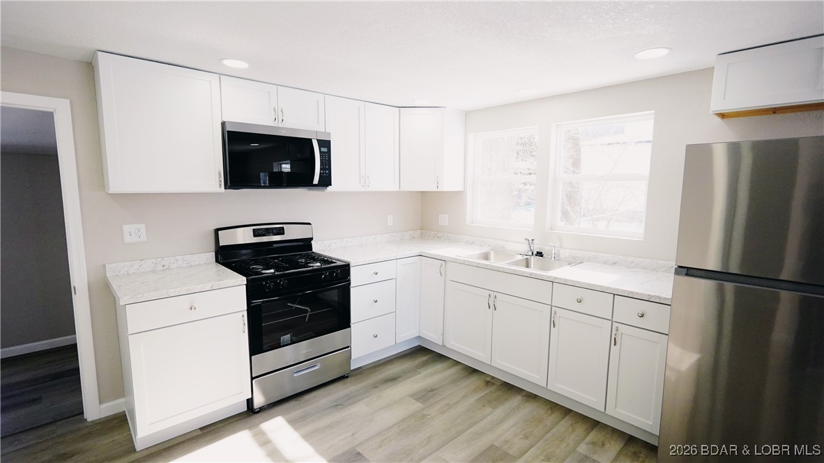 406 North Mill Street Eldon, MO 65026 - Photo 4 of 23