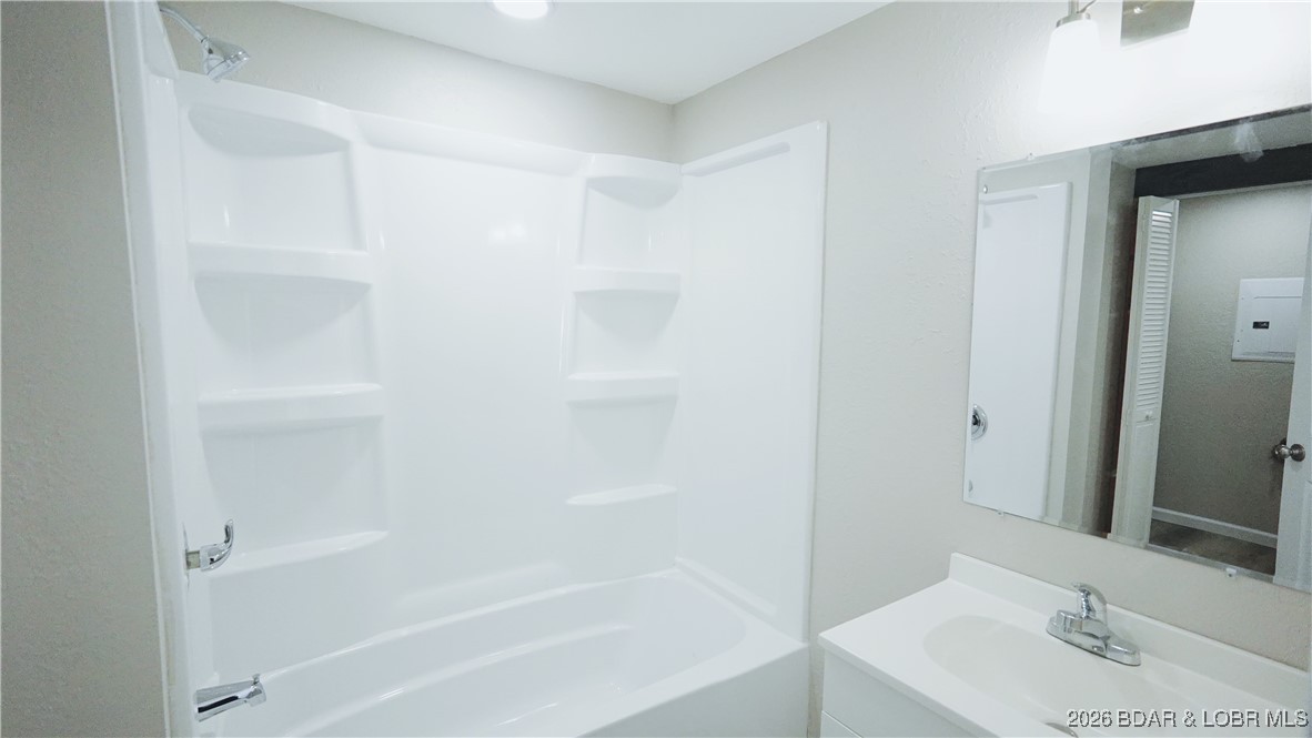 406 North Mill Street Eldon, MO 65026 - Photo 8 of 23