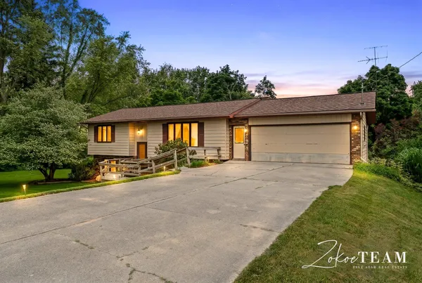 $399,900 | 14079 8th Avenue, Marne, MI 49435
