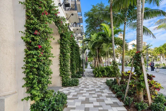 $799,000 | 3940 North Flagler Drive, Unit 303, West Palm Beach, FL 33407