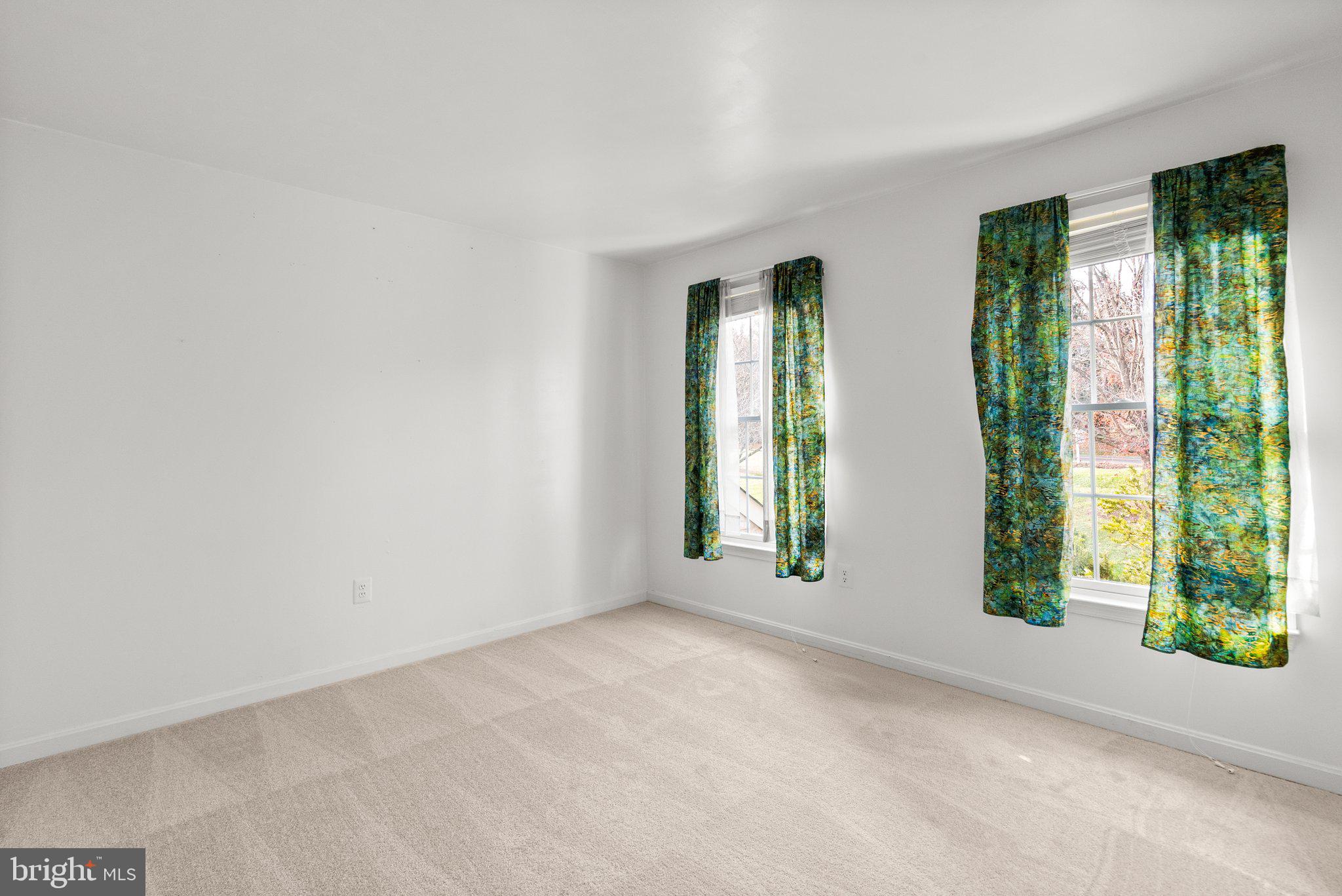 9716 Huntmaster Road Gaithersburg, MD 20882 - Photo 31 of 55