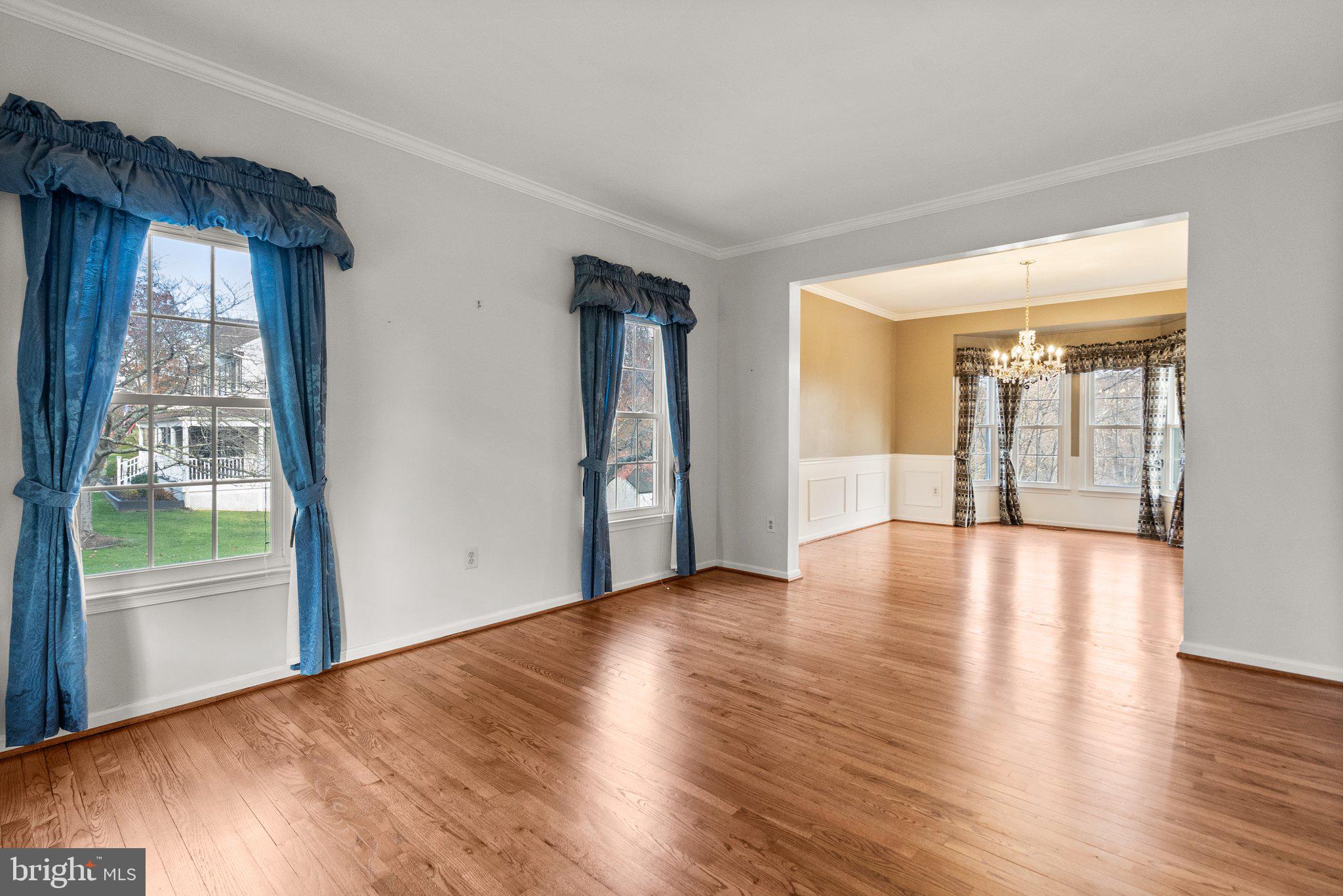 9716 Huntmaster Road Gaithersburg, MD 20882 - Photo 4 of 55