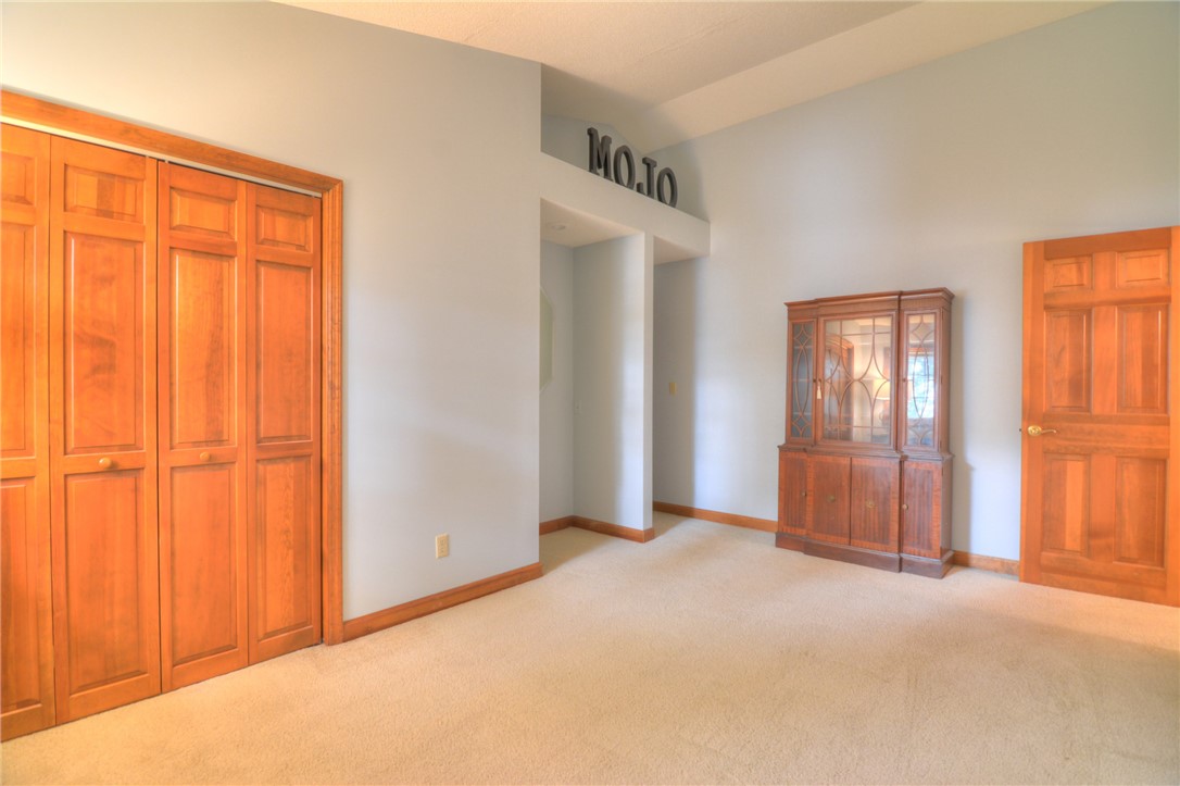 1160 Meadowview Drive Decatur, IL 62526 - Photo 32 of 46 Bedroom 3