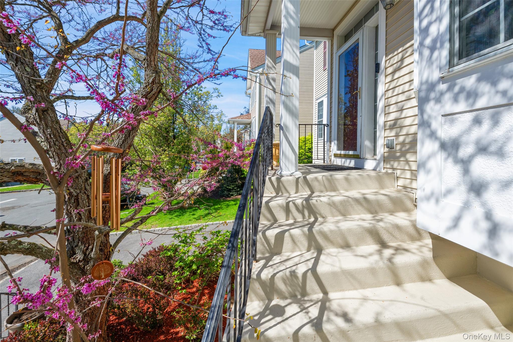 40 Bellefair Road Rye Brook, NY 10573 - Photo 2 of 43 Front entry