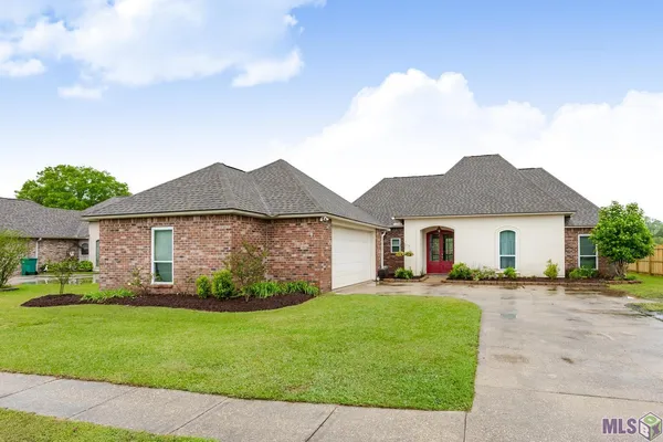 $299,999 | 12485 Timberwood Drive, Walker, LA 70785