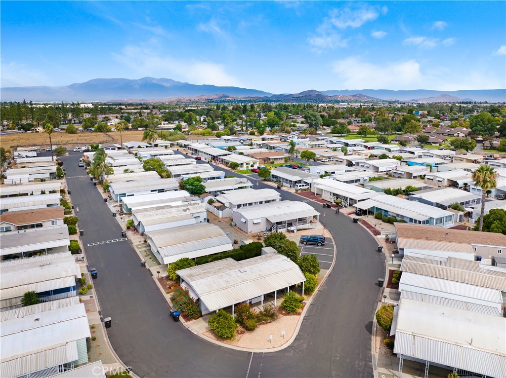 9391 California Avenue, Unit 7 Riverside, CA 92503 - Photo 12 of 14