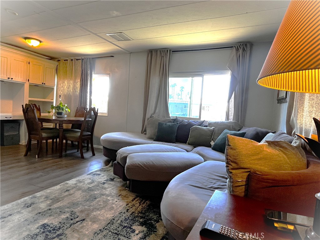 9391 California Avenue, Unit 7 Riverside, CA 92503 - Photo 5 of 14