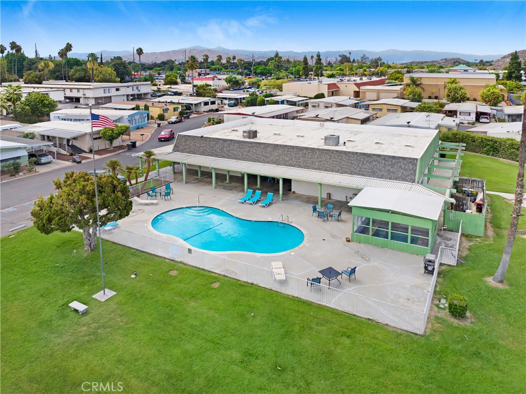 9391 California Avenue, Unit 7 Riverside, CA 92503 - Photo 9 of 14