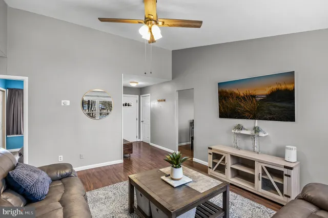 $315,000 | 42 Eastmont Lane, Sicklerville, NJ 08081