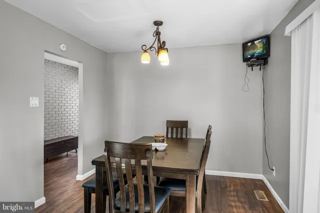 $315,000 | 42 Eastmont Lane, Sicklerville, NJ 08081