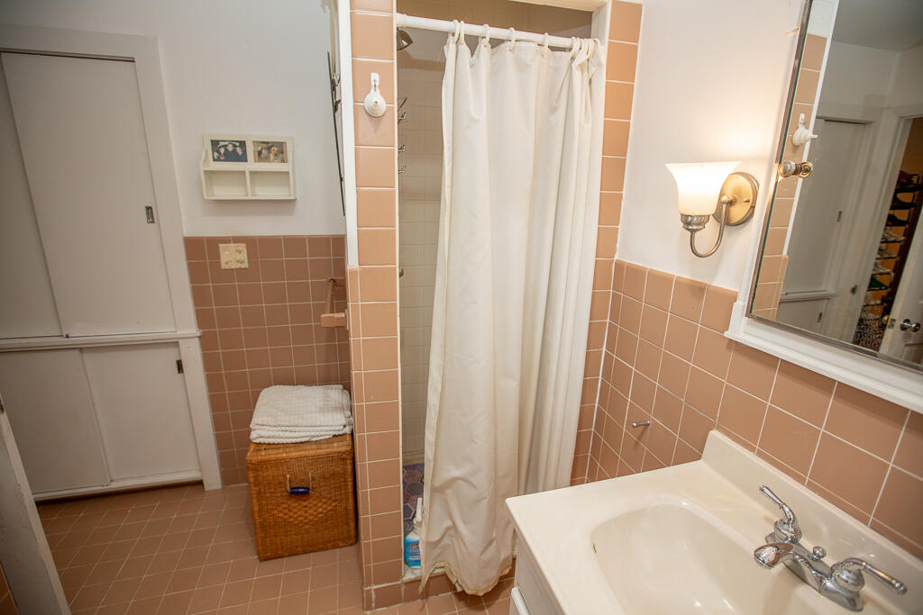 81 Maple Lane Coldwater, MI 49036 - Photo 19 of 34 81 Maple-25