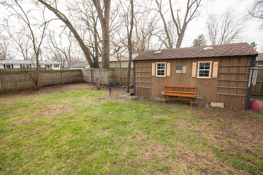 81 Maple Lane Coldwater, MI 49036 - Photo 6 of 32 81 Maple-6