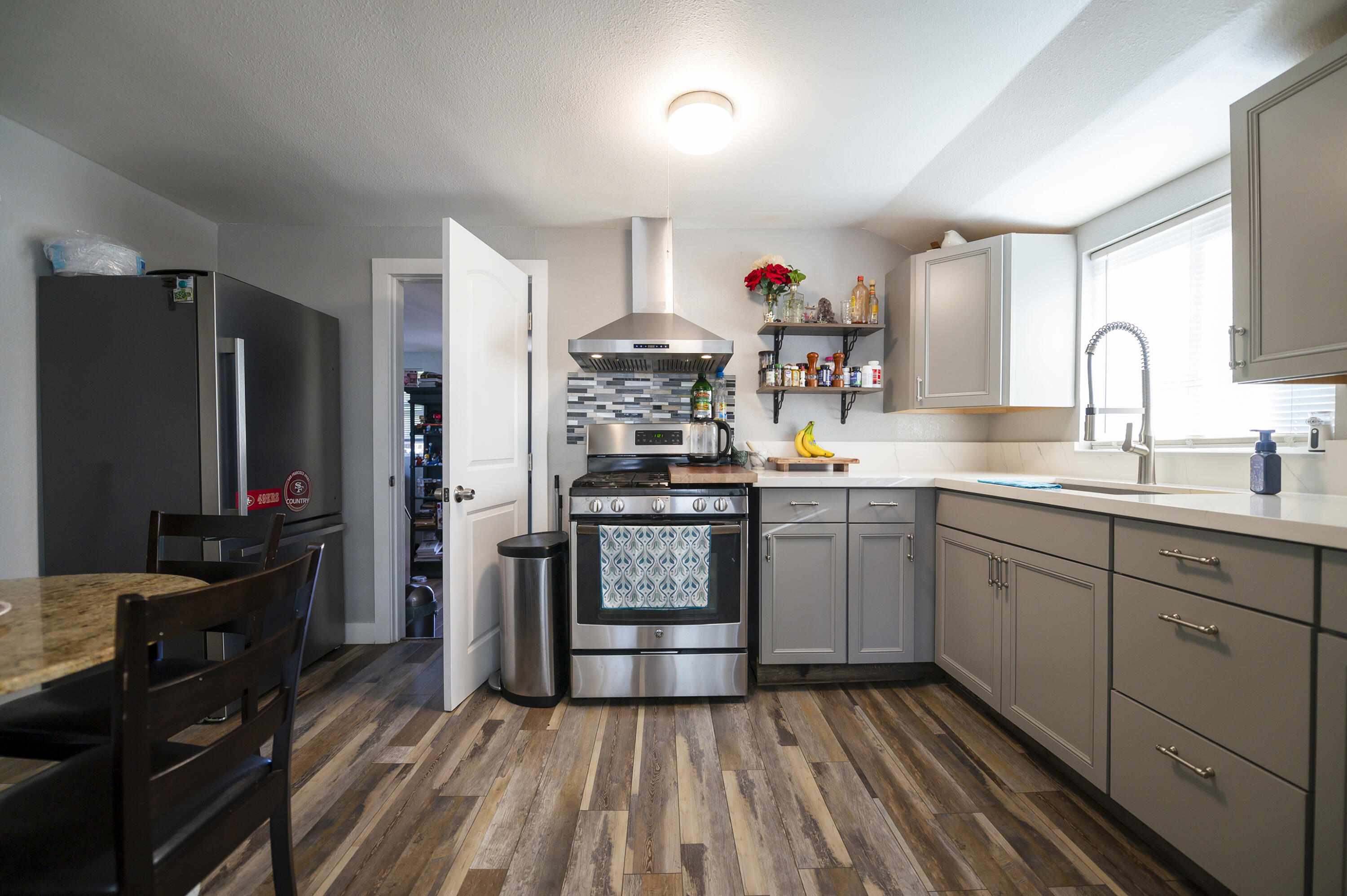 1765 School Street Anderson, CA 96007 - Photo 4 of 13 Kitchen 1