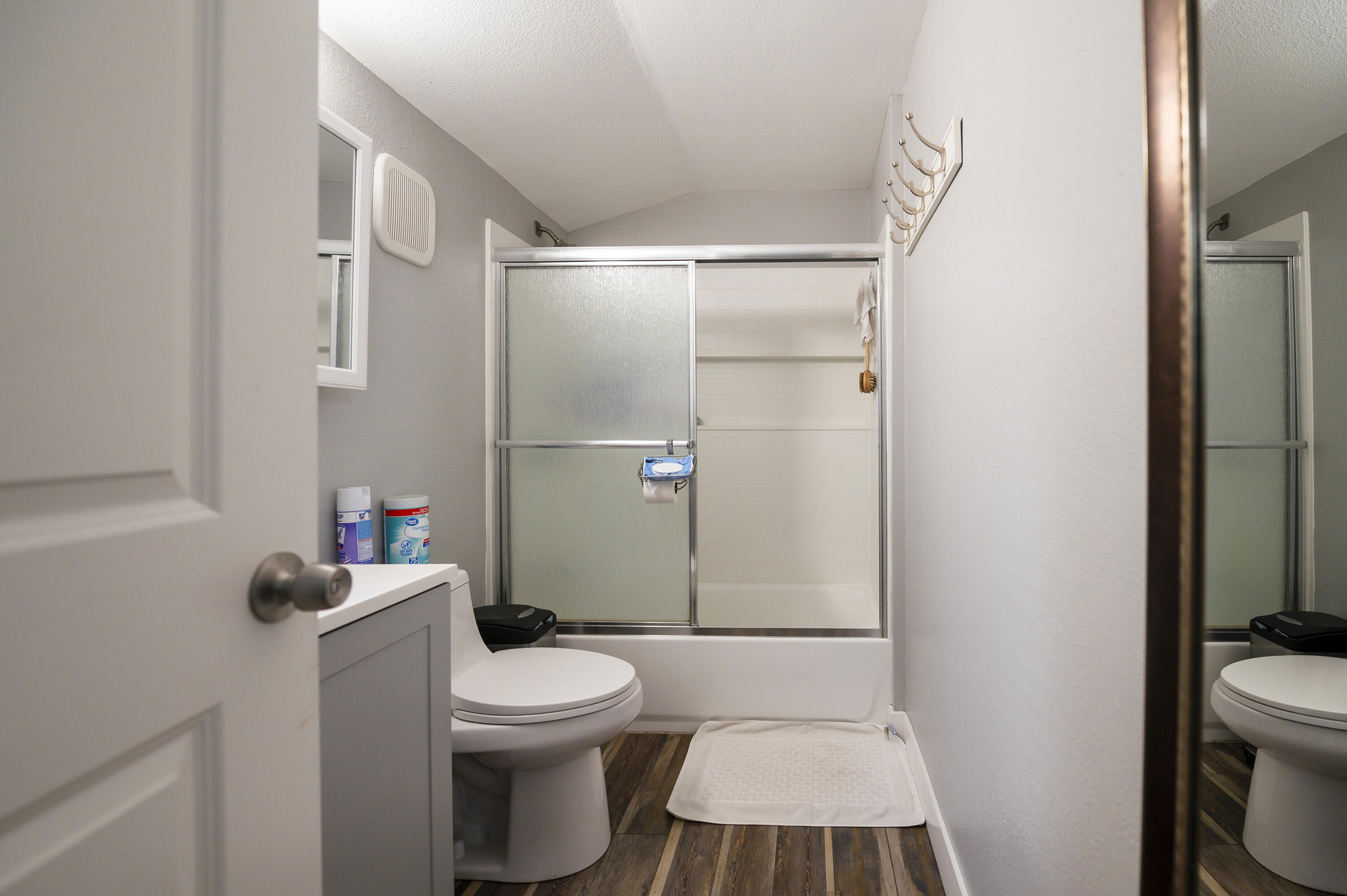 1765 School Street Anderson, CA 96007 - Photo 8 of 13 Bathroom