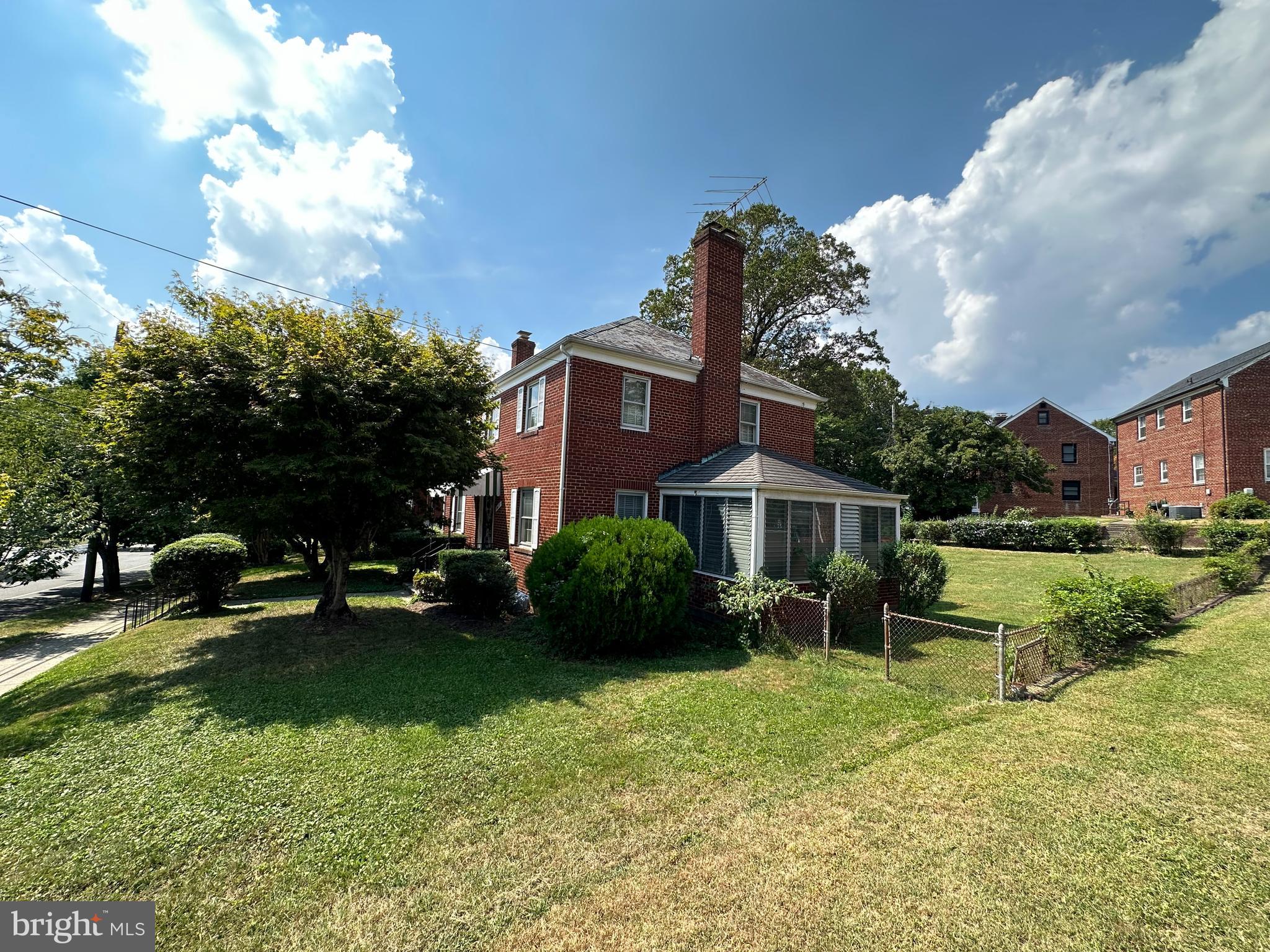 1437 Northgate Road Northwest Washington, DC 20012 - Photo 4 of 19